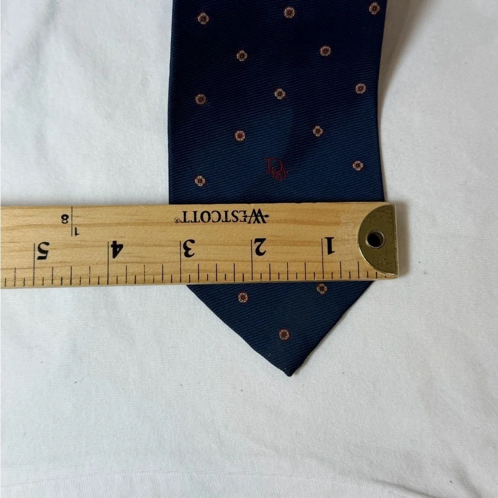 Vintage Christian Dior Dark Blue Tie with Subtle Pattern Lux 100% Silk Logo